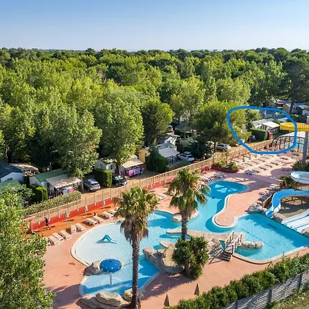 Family's Dream P16 La Marina De Campsite